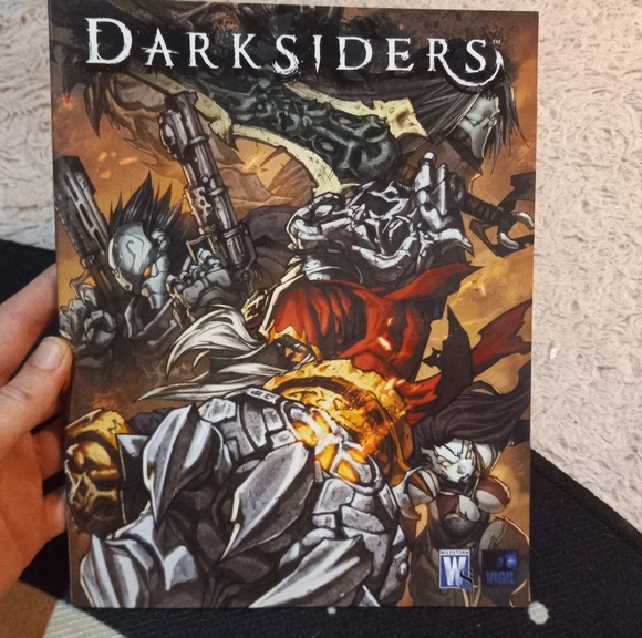 Darksiders comic book! The art of darksiders! - Picture 1 of 6